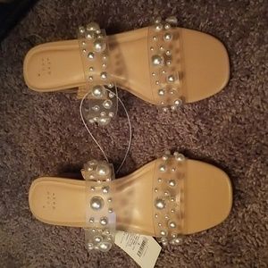 Pearls Shoes